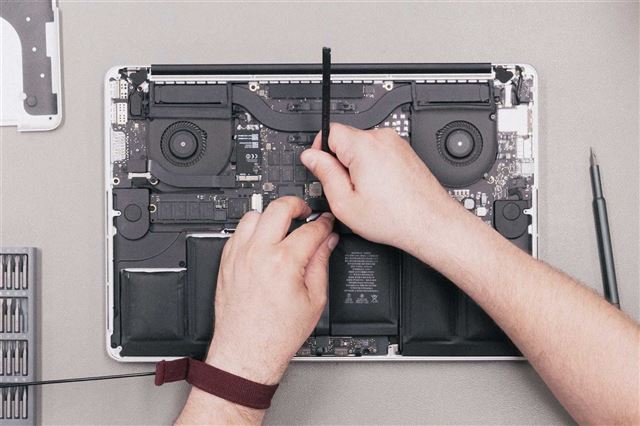 Mua bán, thay thế sửa chữa linh, phụ kiện tại nhà